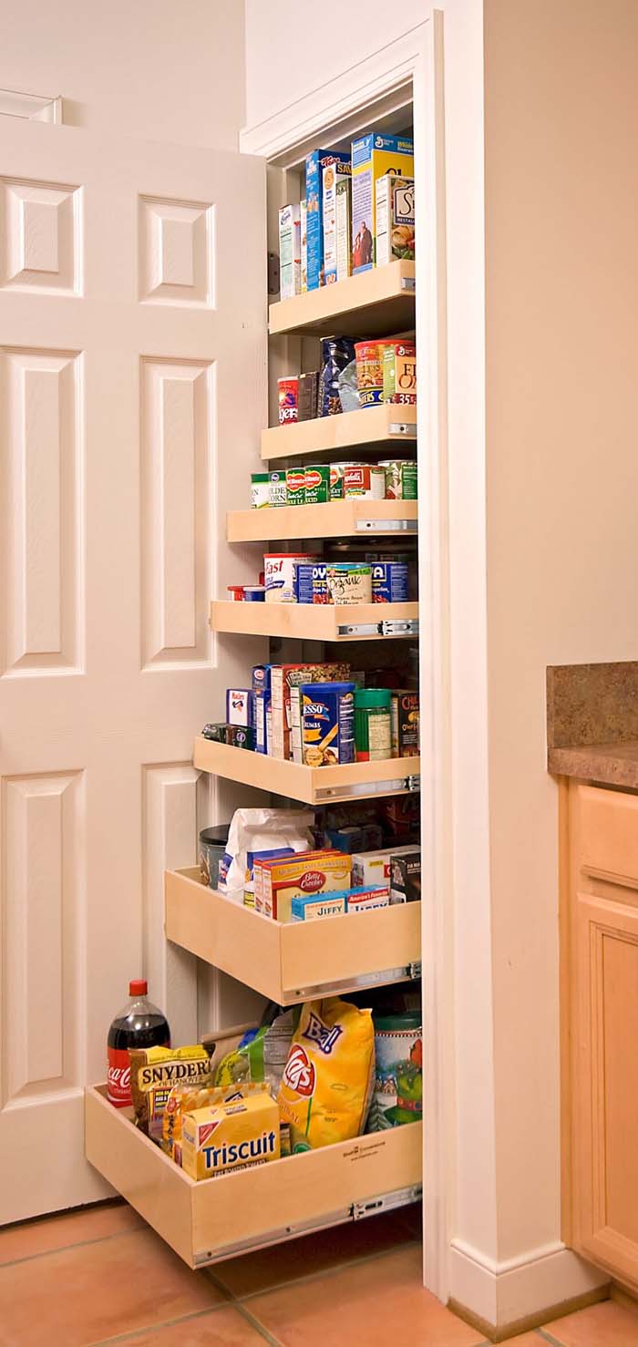 Easy-to-Reach Pantry Drawers that Pull Out #smallkitchen #storage #organization #decorhomeideas