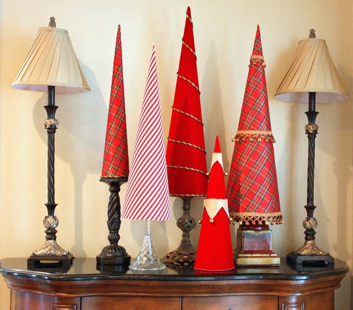 Fabric Covered Poster Board Christas Tree Cones #Christmas #tree #crafts #decorhomeideas