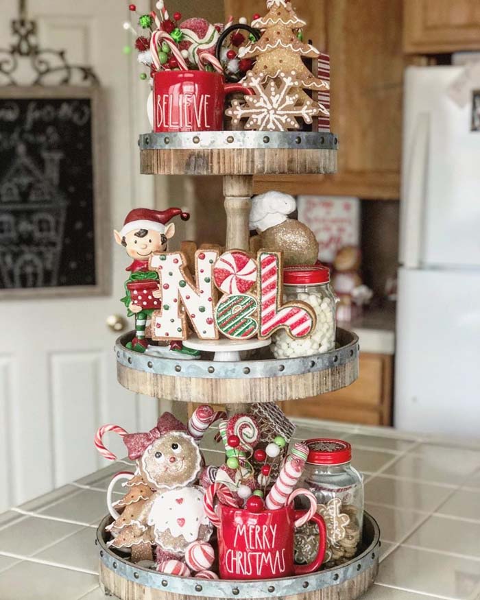 Gingerbread Tiered Tray #tieredtray #Christmas #decorhomeideas