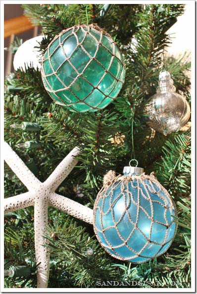 Glass Float Ornaments #diy #coastal #christmas #decorhomeideas