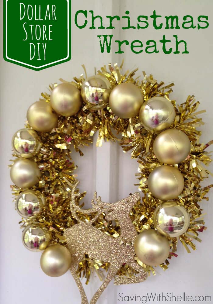 Glitzy Gold Dollar Store Reindeer Wreath #Christmas #dollarstore #diy #decorhomeideas
