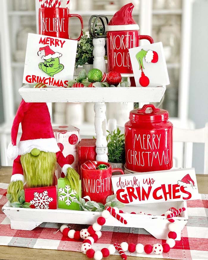 Grinch Tiered Tray #tieredtray #Christmas #decorhomeideas