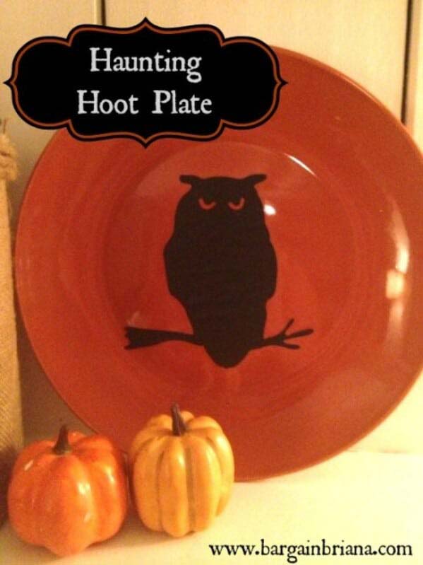 Halloween Hoot Plate #Halloween #Dollarstore #crafts #decorhomeideas