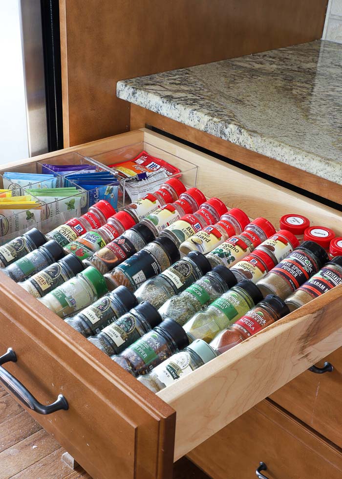 How To Organize Pantry Drawers #smallkitchen #storage #organization #decorhomeideas