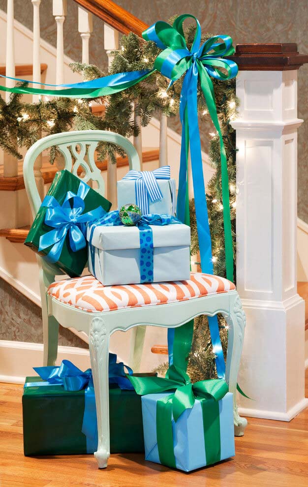 Icy Blue Christmas Theme #Christmas #blue #decorations #decorhomeideas