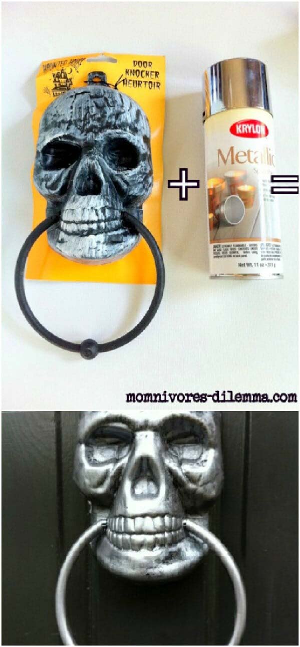 Metallic Skull Door Knocker #Halloween #Dollarstore #crafts #decorhomeideas