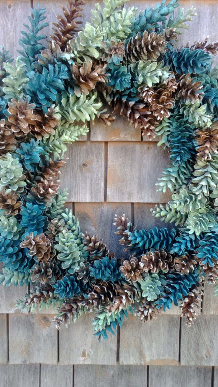 Pinecone Wreath With Ocean Blue and Greens #Christmas #blue #decorations #decorhomeideas