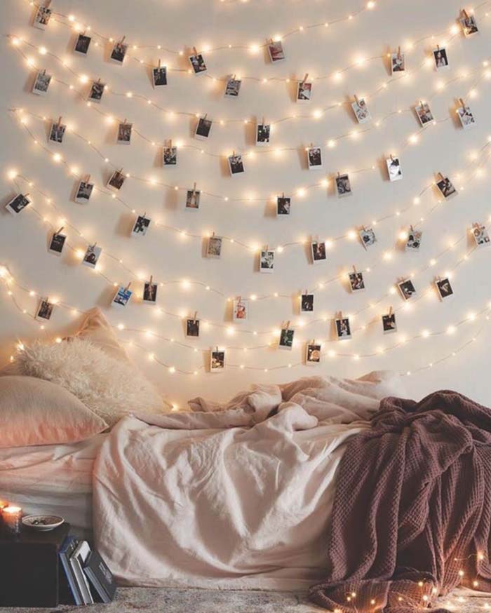 Polaroid-style Instagram Wall Art With Twinkle Lights #bedroom #vintage #decor #decorhomeideas