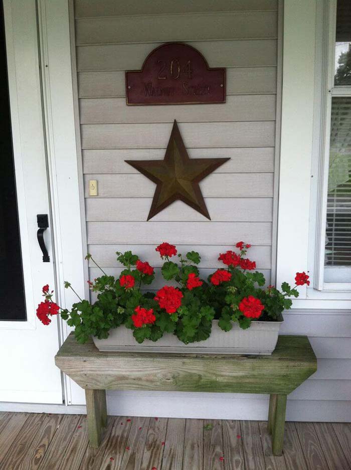 Rustic Wooden Bench with Flower Box #flowerpot #frontdoor #frontporch #decorhomeideas