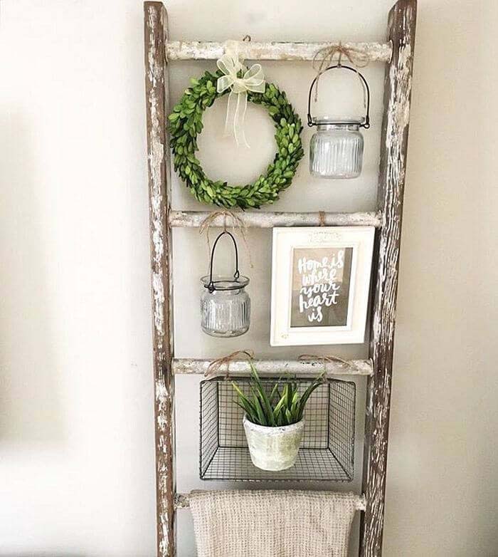 Shabby Chic Hanging Plant Display #diy #ladder #repurpose #decorhomeideas