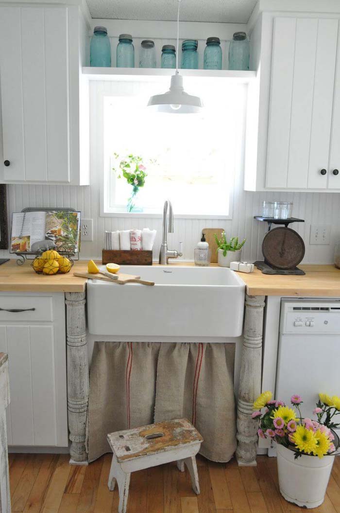 Simple Paneled White Cabinets with Black Hardware #farmhouse #kitchen #cabinet #decorhomeideas