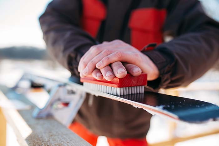 Ski Cleaning