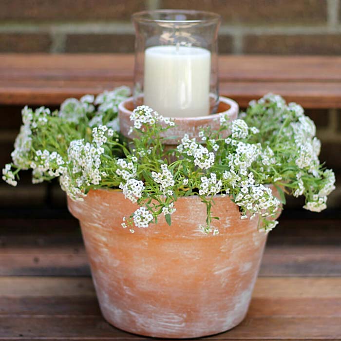 Tiered Terra Cotta Pot Planter with Candle #flowerpot #frontdoor #frontporch #decorhomeideas