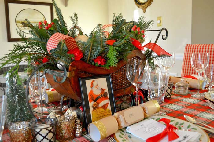 Vintage Holiday Table Decor #Christmas #vintage #diy #decorhomeideas