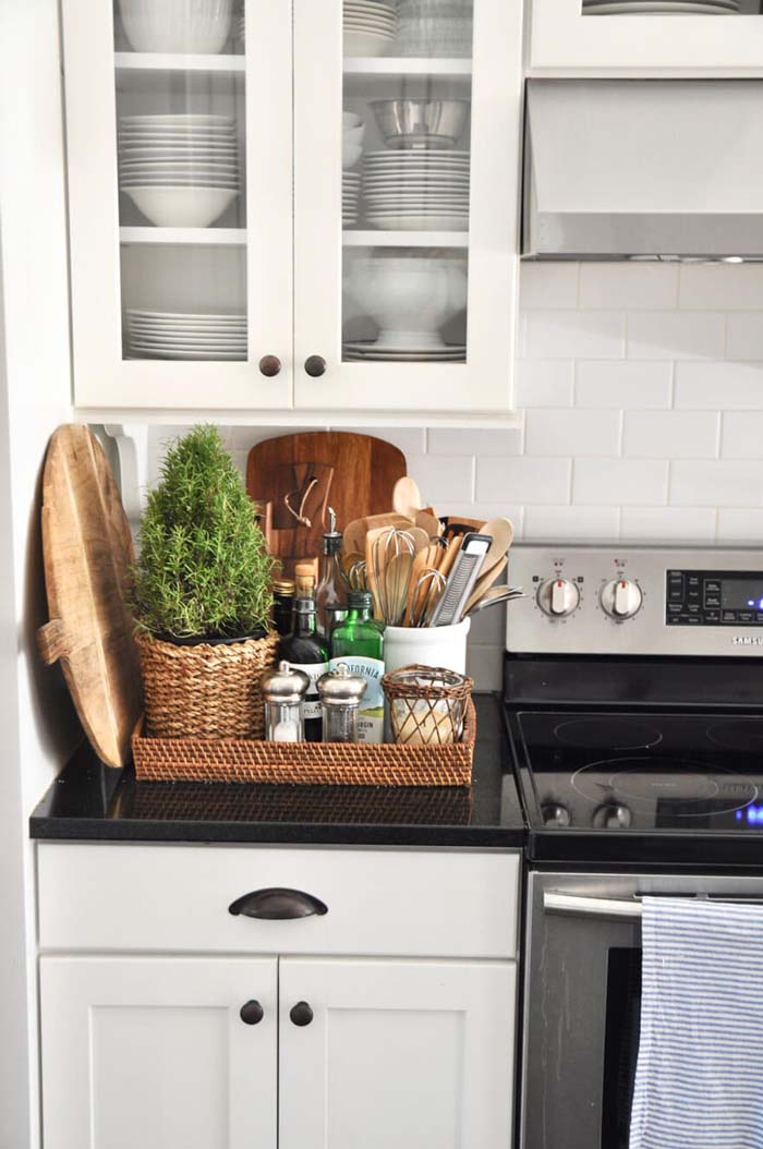 Woven Tray Accented with a Plant #kitchen #countertop #organization #decorhomeideas