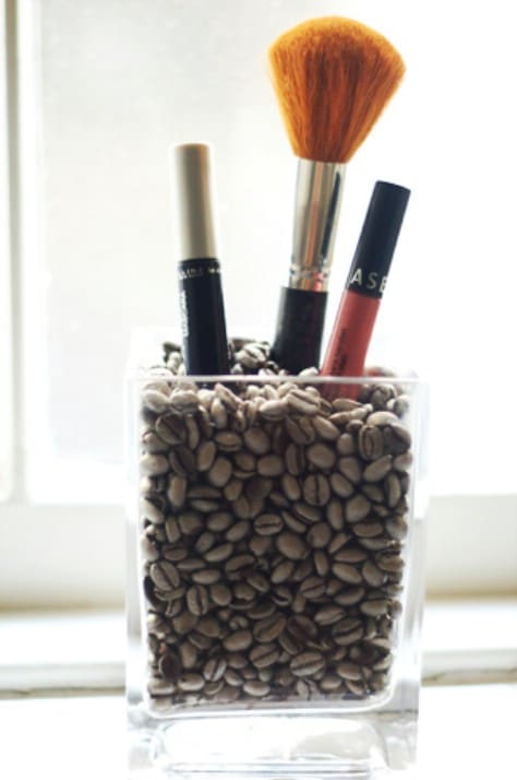 Fill A Vase With Coffee Beans For Your Brushes #organization #storage #home #decorhomeideas