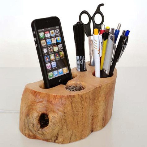 Create An Organizer Out Of A Tree Stump #organization #storage #home #decorhomeideas