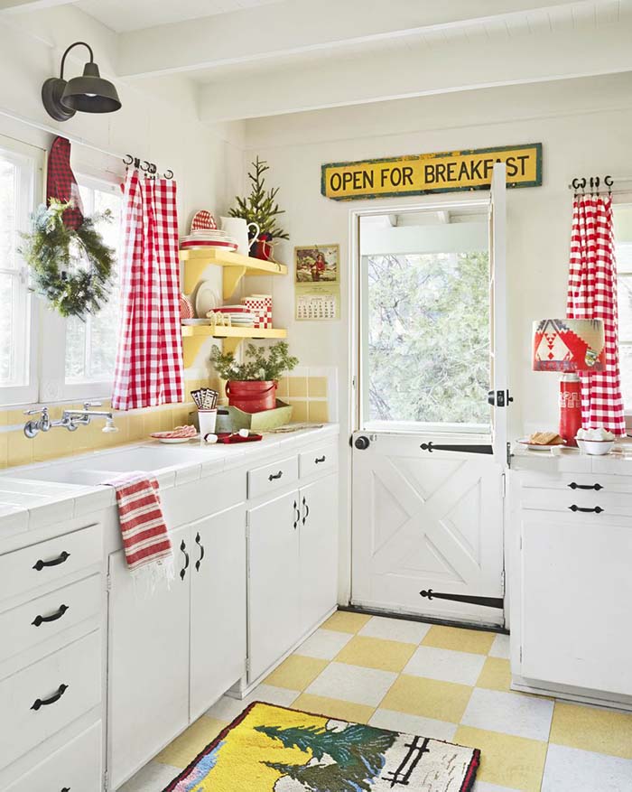 Bright And Cheery Christmas Kitchen