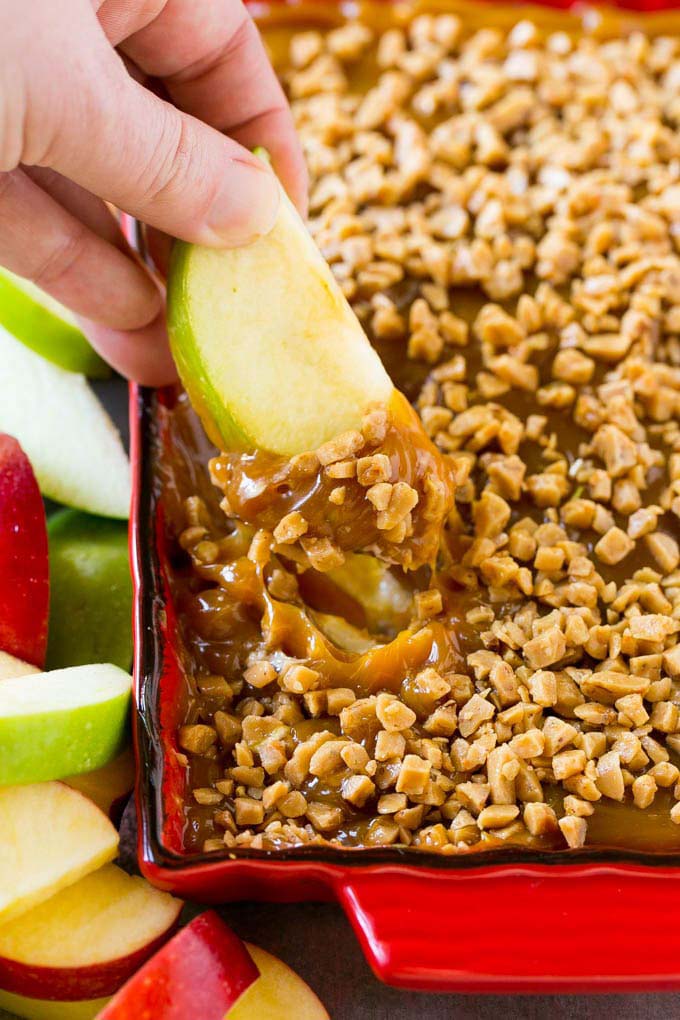 Caramel Apple Dip #Christmas #dips #decorhomeideas