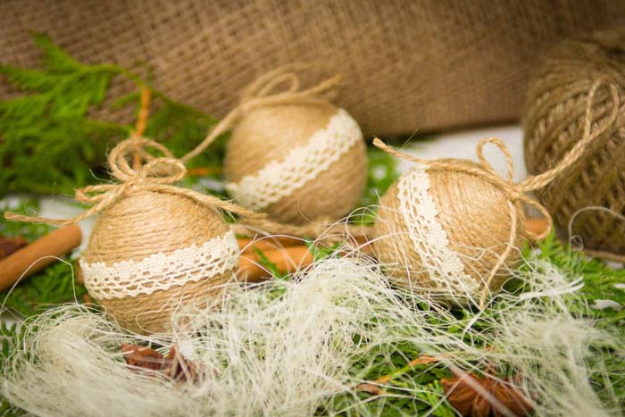 Christmas Jute BAUBLE Rustic Tree Ornament #Christmas #ornaments #rustic #decorhomeideas