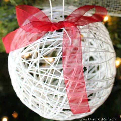 Dollar Store String Ornament #Christmas #ornaments #dollarstore #decorhomeideas