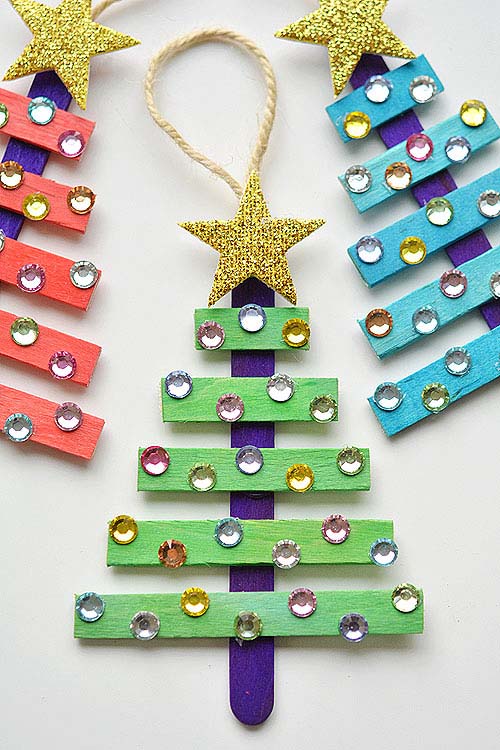 Glittering Popsicle Stick Christmas Trees #Christmas #ornaments #kids #diy #decorhomeideas