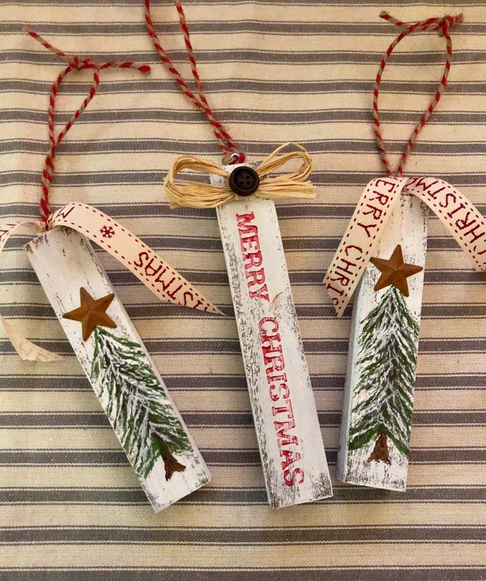 Handmade Rustic Farmhouse Ornaments #Christmas #ornaments #rustic #decorhomeideas