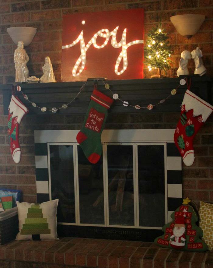 Holiday JOY Light Marquis Canvas #Christmas #walldecor #diy #decorhomeideas