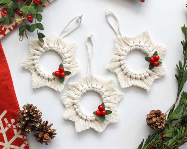 26 Inexpensive Rustic Christmas Ornaments That Are So Adorable