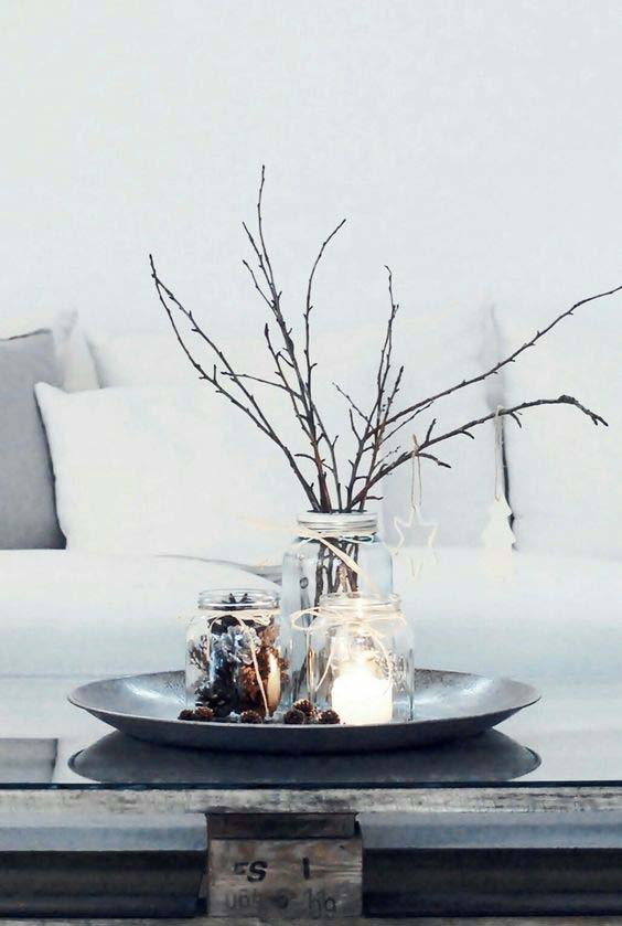Mason Jar Centerpiece #Christmas #minimalist #decor #decorhomeideas