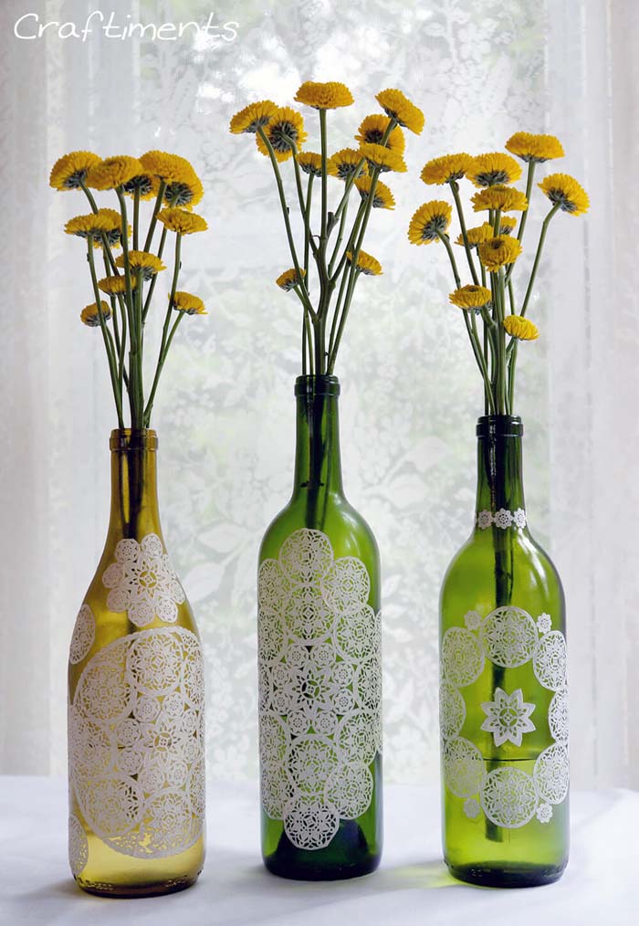 Paper Doily Decoupaged Bottle Tutorial #winebottle #crafts #repurpose #decorhomeideas