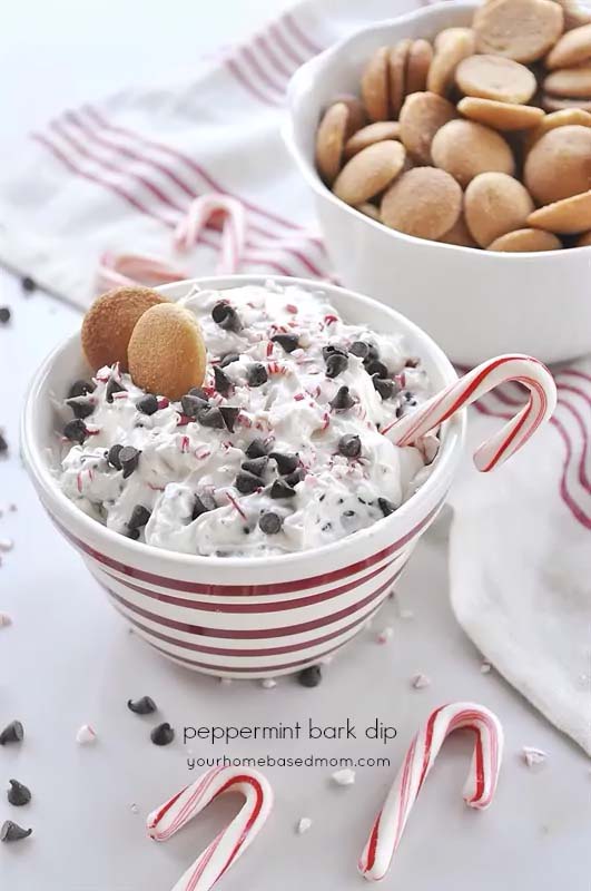 Peppermint Bark Dip #Christmas #dips #decorhomeideas