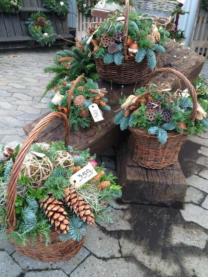 Pinecone and Evergreens Porch Baskets #Christmas #outdoor #planter #decorhomeideas