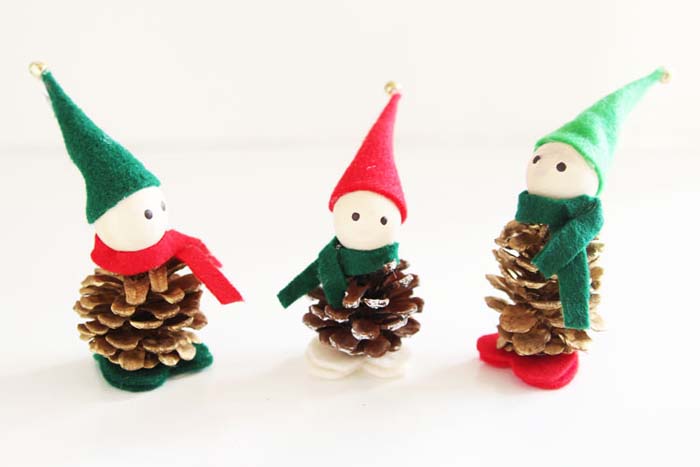 Pinecone Elfs #Christmas #ornaments #kids #diy #decorhomeideas