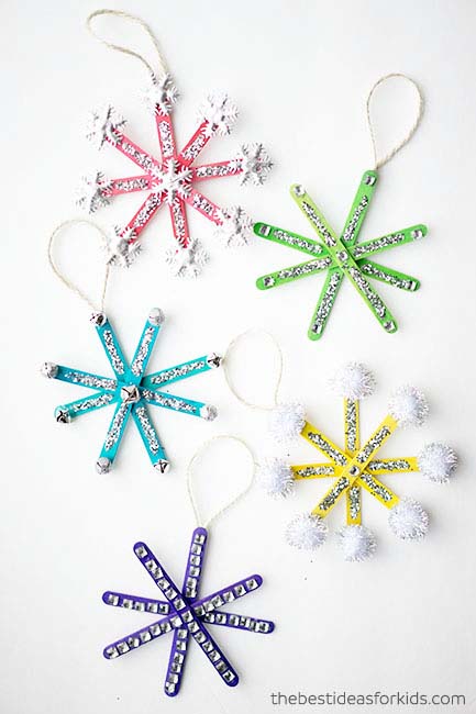 Popsicle Stick Snowflake Ornaments #Christmas #ornaments #kids #diy #decorhomeideas