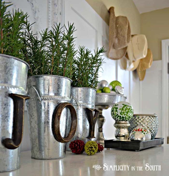 Silver Decor Buckets with Wooden Letters #Christmas #silver #decorations #decorhomeideas