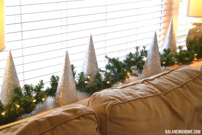 Simple DIY Glitter Christmas Tree #Christmas #Christmastree #decorhomeideas