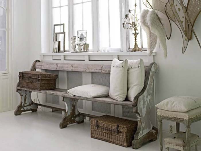 The Perfect Church Bench Centerpiece #farmhouse #furniture #decorhomeideas