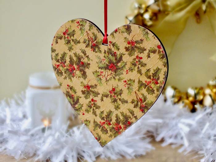 Vintage Christmas Heart #Christmas #ornaments #rustic #decorhomeideas