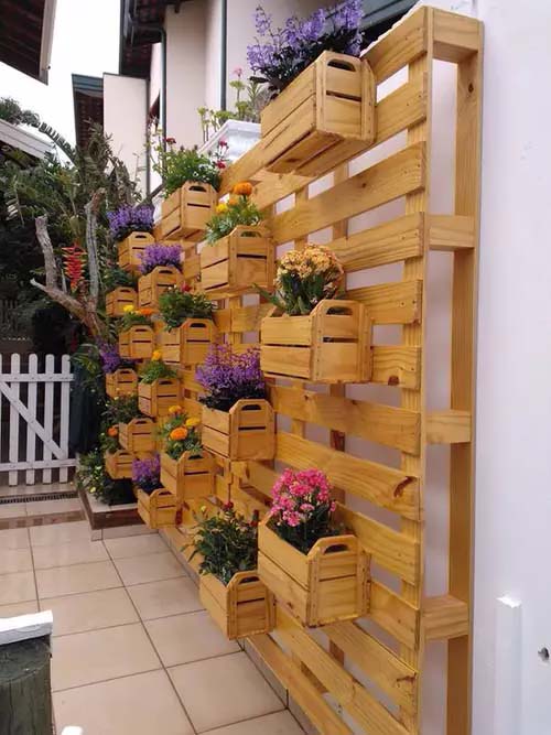 Wooden Flower Boxes #verticalgarden #homedecor #decorhomeideas