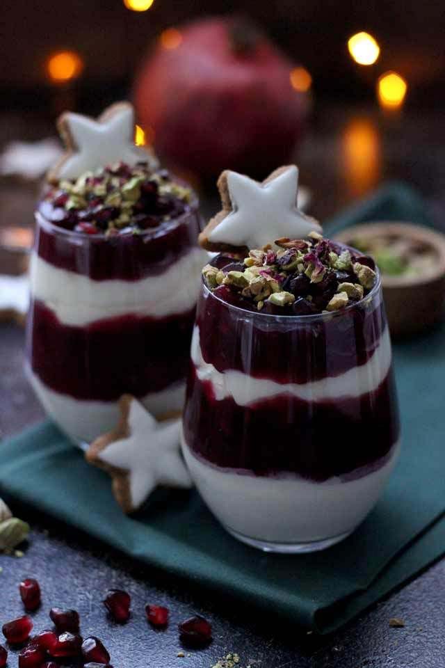 15 minute Pomegranate Parfaits With Pistachio #Christmas #treats #decorhomeideas