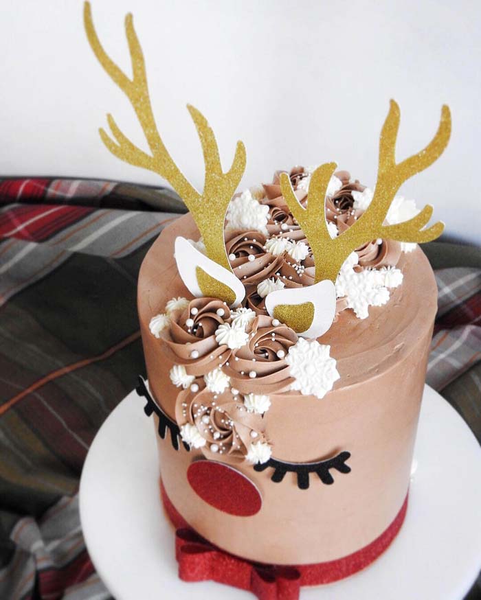 Adorable Reindeer Cake Topper for Holiday Parties #Christmas #reindeer #decorhomeideas