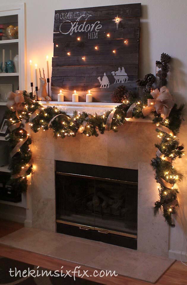 Create a Starry Scene with Pallet Backlighting #Christmas #mantel #decorhomeideas