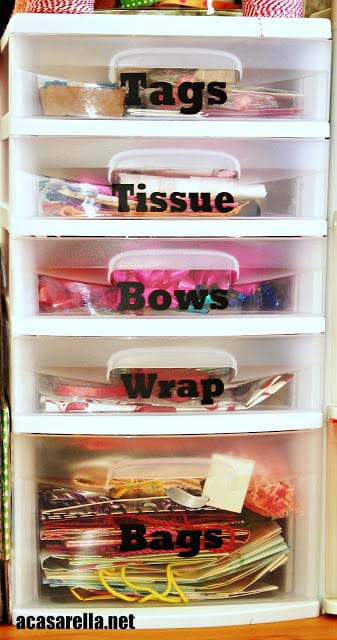 Gift Wrap Storage #Christmas #storage #organization #decorhomeideas