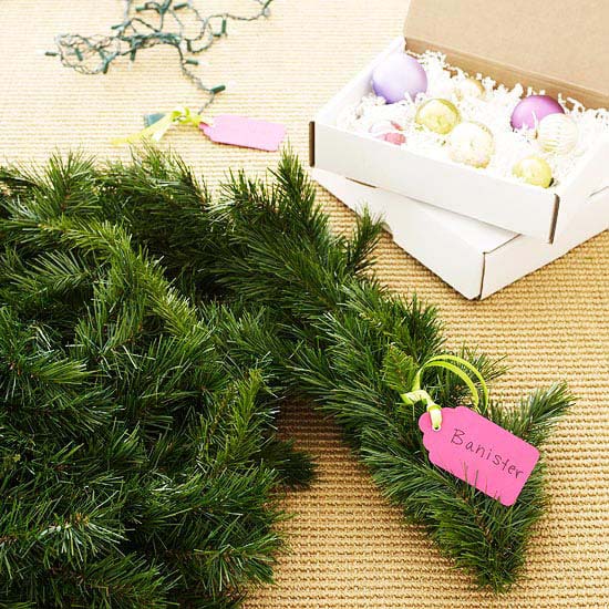 Label Your Decorations #Christmas #storage #organization #decorhomeideas