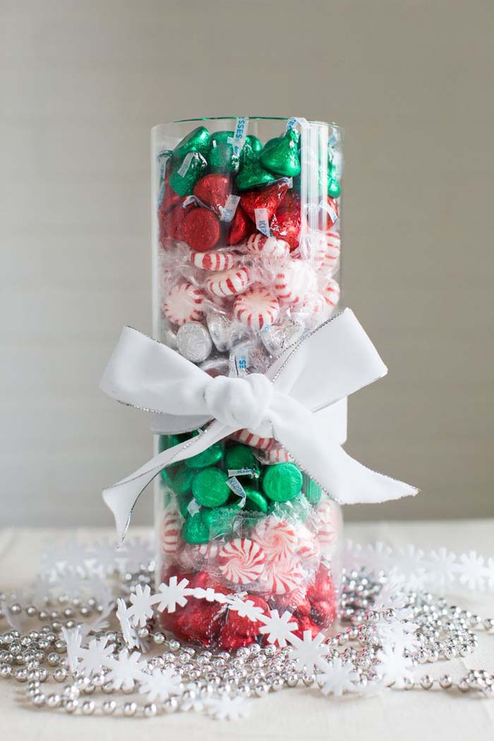 Make a Candy-coated Centerpiece #Christmas #style #decorhomeideas