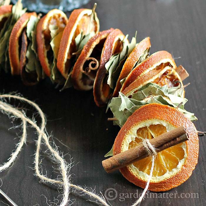 Orange Spice #Christmas #DIY #garland #decorhomeideas
