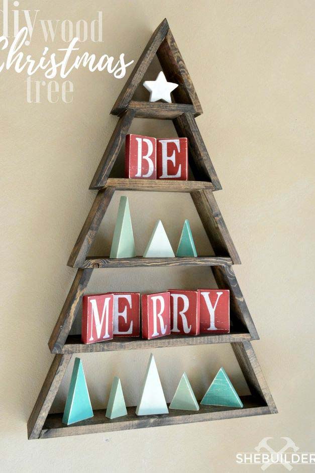 Pallet Christmas Tree Shelf #Christmas #Christmastree #pallet #decorhomeideas