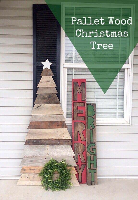 Pallet Wood Christmas Tree #Christmas #Christmastree #pallet #decorhomeideas