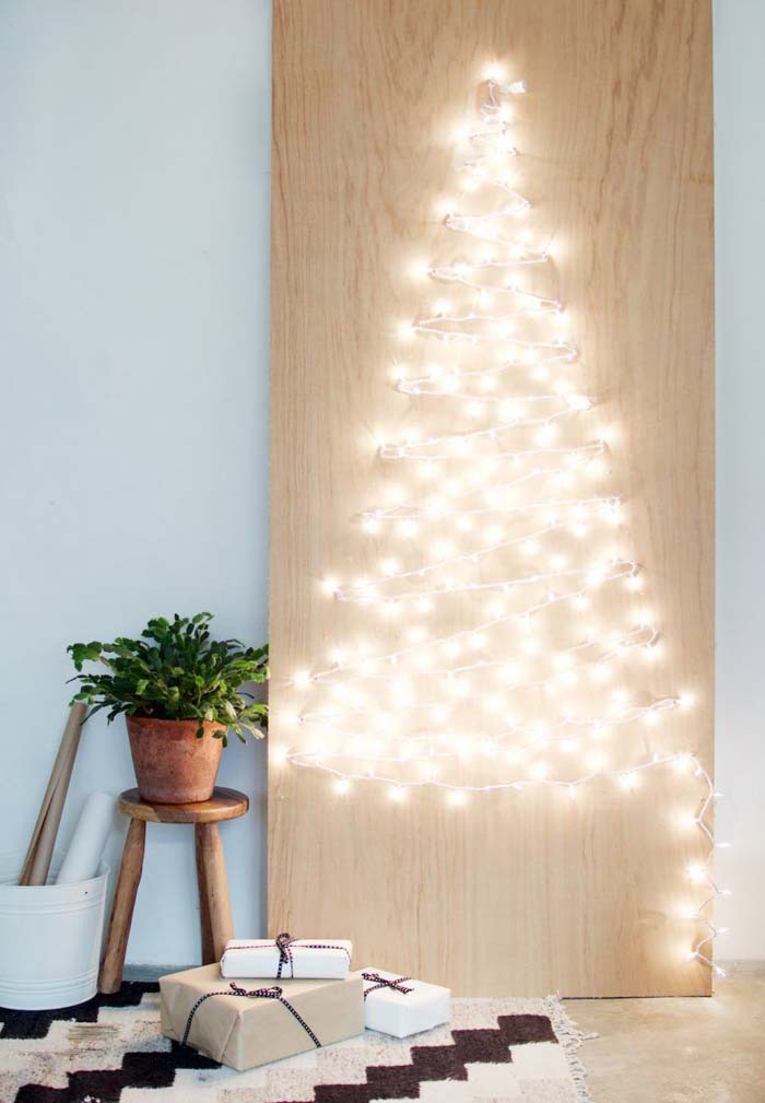 Peg Board Tree #Christmas #Christmastree #nontraditional #decorhomeideas